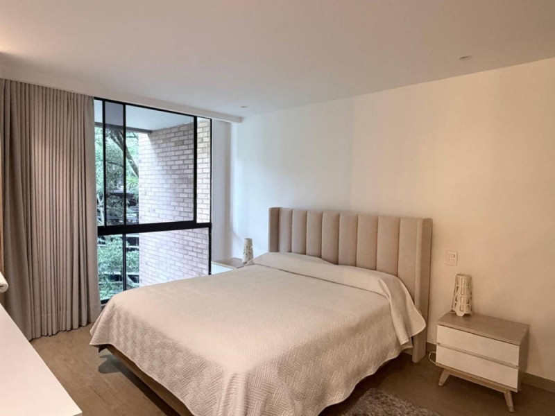 Apartamento en arriendo en El Poblado, Medellín · foto 6 de 24