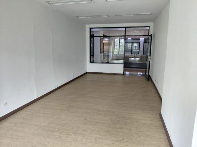 Oficina en arriendo en La Aguacatala, Medellín, 35 m² · foto 4 de 11
