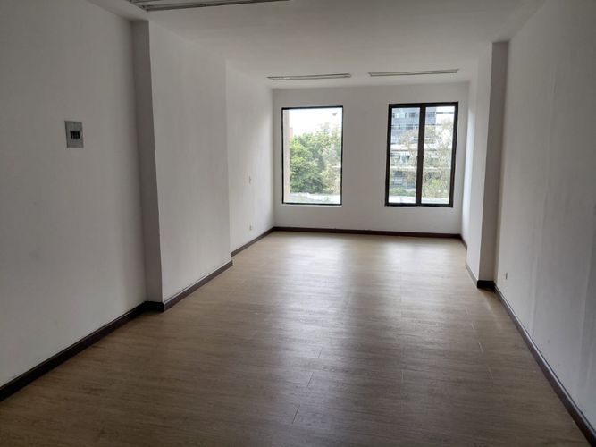 Oficina en arriendo en La Aguacatala, Medellín, 35 m² · foto 10 de 11