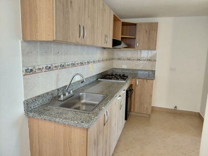 Apartamento de 2 alcobas en arriendo en La Florida, Medellín, 110 m² · foto 5 de 24