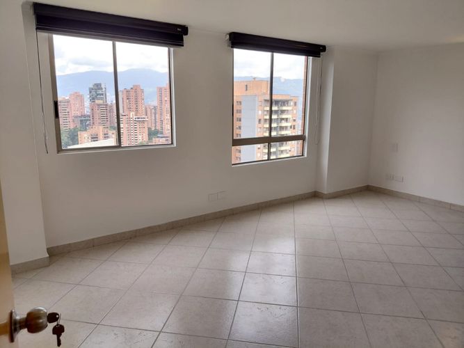 Apartamento de 2 alcobas en arriendo en La Florida, Medellín, 110 m² · foto 7 de 24