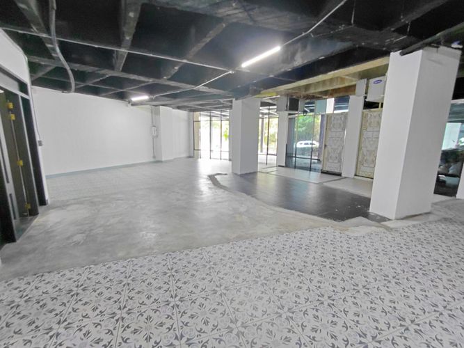 Local en arriendo en La Aguacatala, Medellín, 138 m² · foto 6 de 13