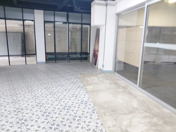 Local en arriendo en La Aguacatala, Medellín, 138 m² · foto 9 de 13