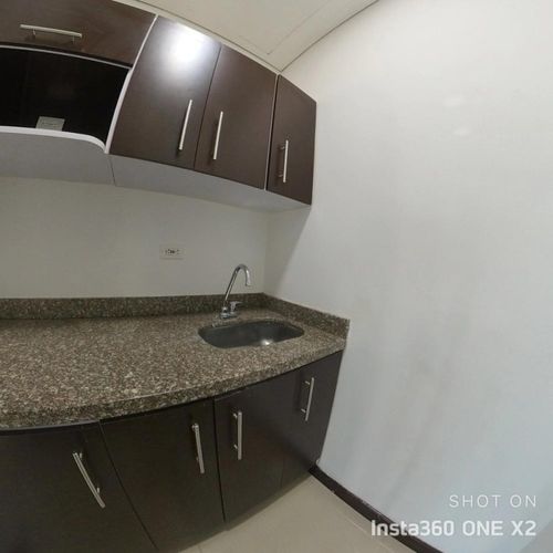 Oficina en arriendo en El Poblado, Medellín, 92 m² · foto 6 de 8