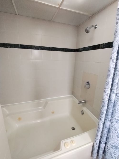 Apartamento de 3 alcobas en arriendo en El Tesoro, Medellín, 130 m² · foto 8 de 15