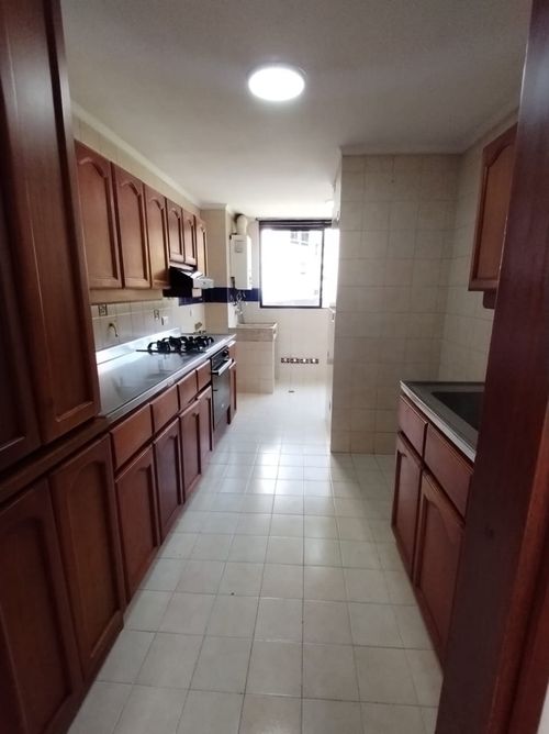Apartamento de 3 alcobas en arriendo en El Tesoro, Medellín, 130 m² · foto 12 de 15