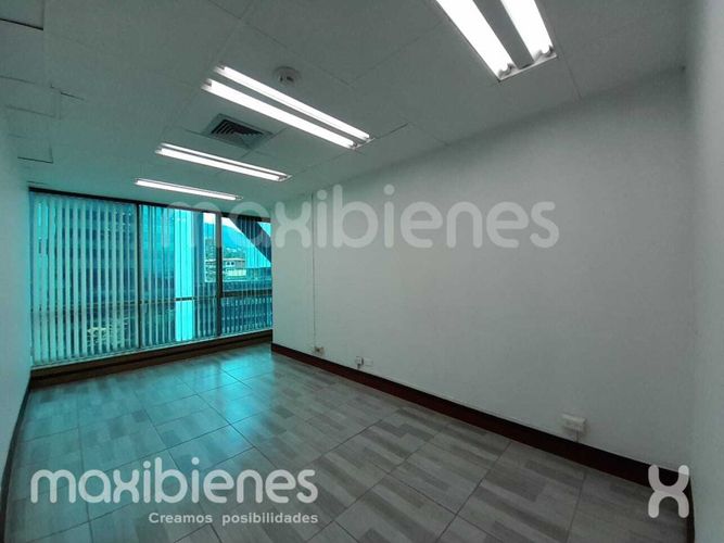 Oficina en arriendo en La Aguacatala, Medellín, 105 m² · foto 7 de 11