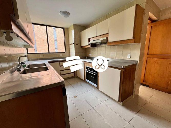 Apartamento de 4 alcobas en venta en El Poblado, Medellín, 260 m² · foto 9 de 24