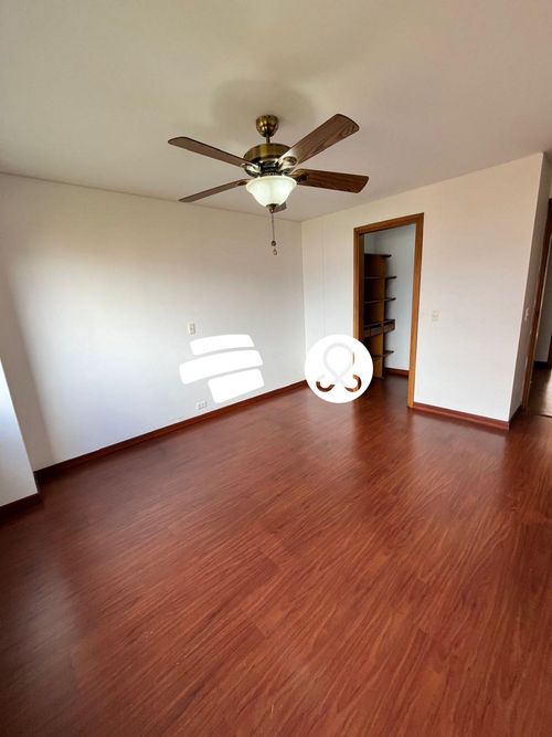 Apartamento de 4 alcobas en venta en El Poblado, Medellín, 260 m² · foto 22 de 24