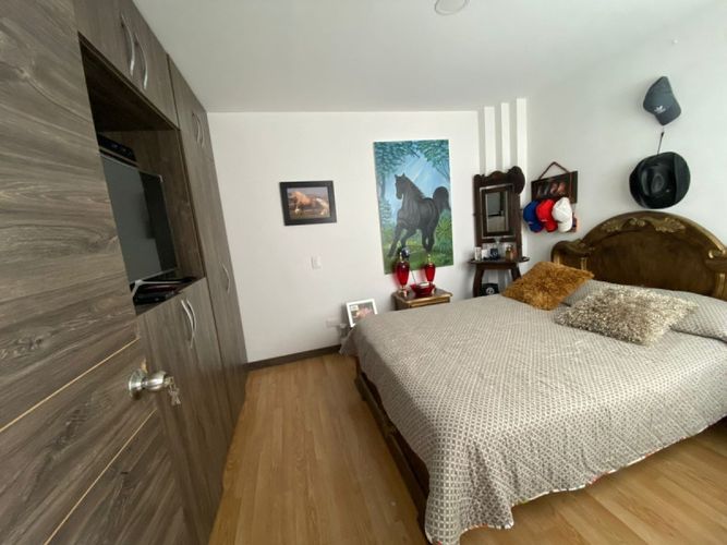 Casa de 4 alcobas en venta en Las Brisas, La Estrella, 174 m² · foto 6 de 9