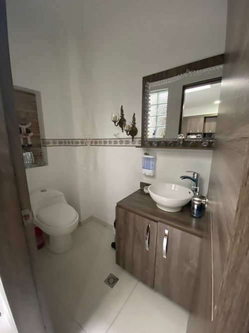 Casa de 4 alcobas en venta en Las Brisas, La Estrella, 174 m² · foto 7 de 9