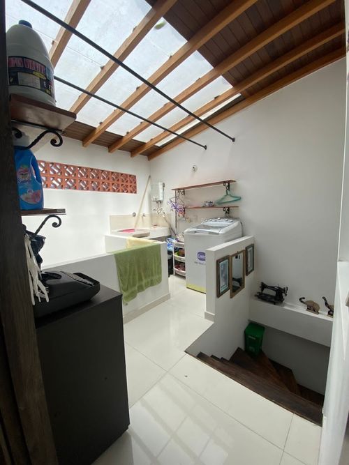 Casa de 4 alcobas en venta en Las Brisas, La Estrella, 174 m² · foto 9 de 9