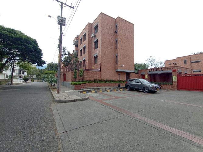 Apartamento en venta en El Ingenio, Cali · foto 2 de 24