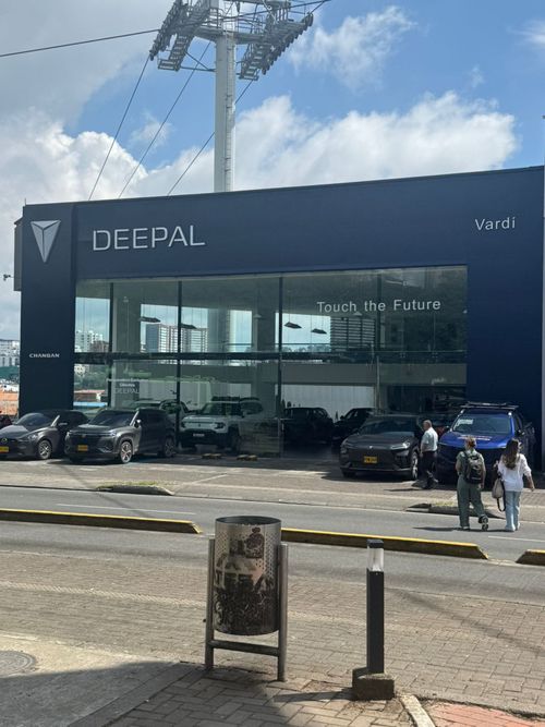 Local en venta en Olaya Herrera, Pereira, 715 m² · foto 2 de 3