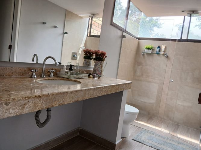 Apartamento de 2 alcobas en venta en Los Balsos, Medellín, 174 m² · foto 9 de 12