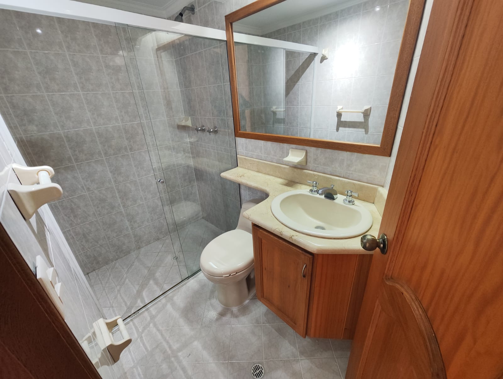 Apartamento en arriendo en Laureles, Medellín · foto 9 de 20