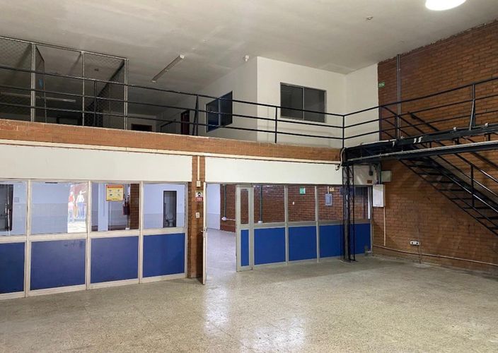 Bodega en arriendo en Obrero, Cali, 460 m² · foto 4 de 11