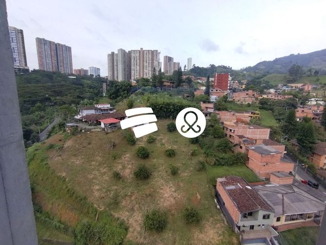 Apartamento de 3 alcobas en venta en Loma De La Doctora, Sabaneta, 55 m² · foto 8 de 17