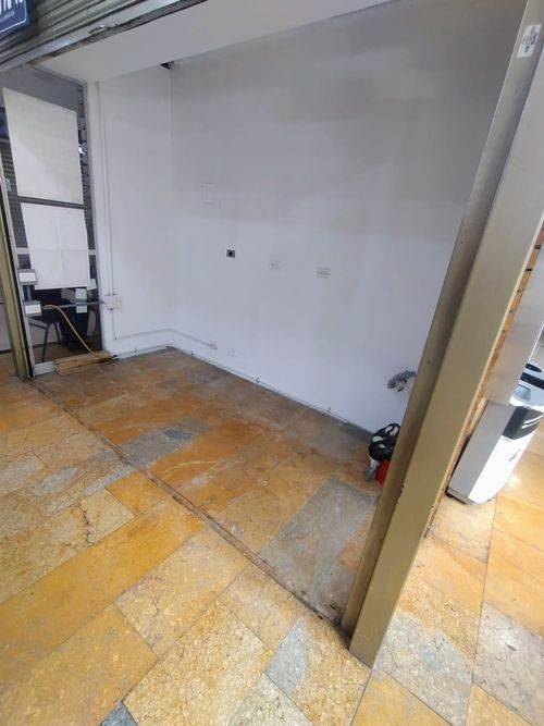 Local en arriendo en La Candelaria, Medellín, 6 m² · foto 2 de 4