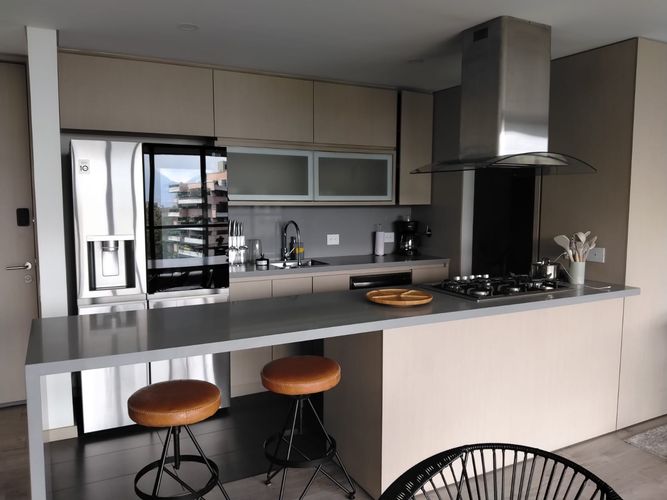Apartamento de 2 alcobas en arriendo en El Poblado, Medellín, 108 m² · foto 6 de 19