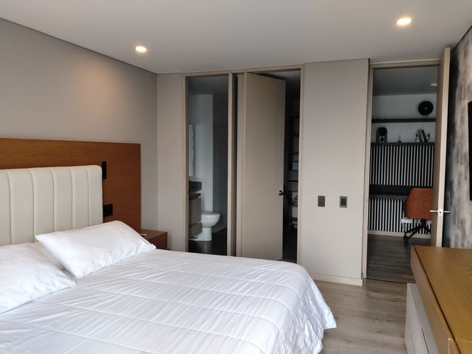 Apartamento de 2 alcobas en arriendo en El Poblado, Medellín, 108 m² · foto 11 de 19