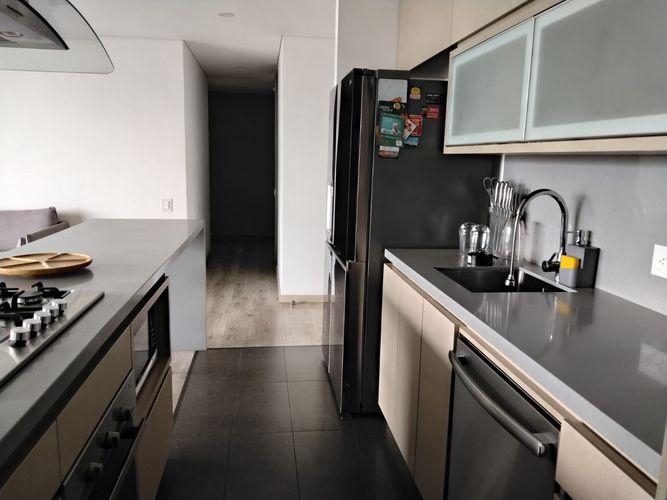 Apartamento de 2 alcobas en arriendo en El Poblado, Medellín, 108 m² · foto 5 de 19