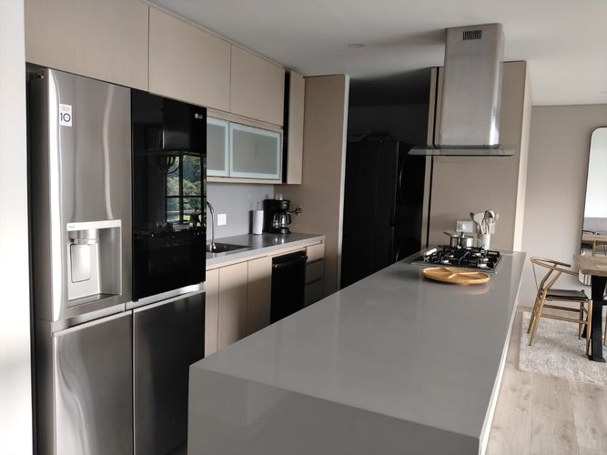 Apartamento de 2 alcobas en arriendo en El Poblado, Medellín, 108 m² · foto 8 de 19