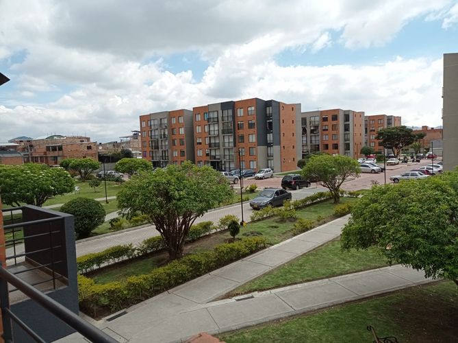 Apartamento de 3 alcobas en venta en Centro, Funza, 63 m² · foto 3 de 16