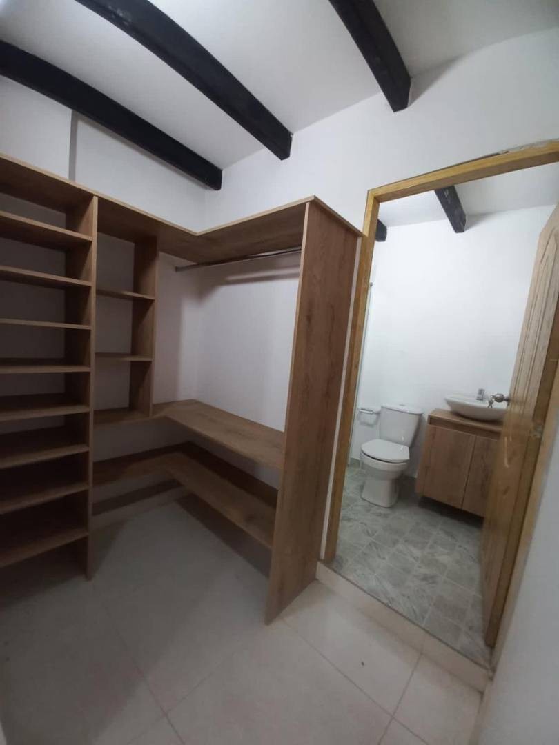 Apartaestudio en arriendo en Barrio Cristóbal, Medellín · foto 10 de 13