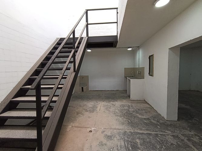 Bodega en arriendo en El Chagualo, Medellín, 260 m² · foto 9 de 20