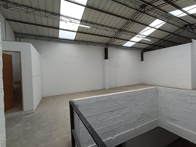 Bodega en arriendo en El Chagualo, Medellín, 260 m² · foto 10 de 20
