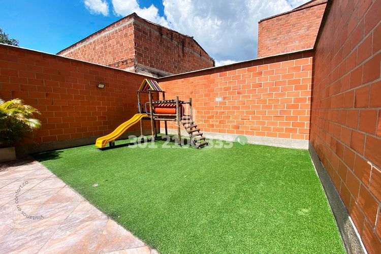 Apartamento de 3 alcobas en arriendo en Conquistadores, Medellín, 90 m² · foto 20 de 21