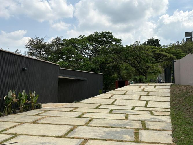 Casa de 4 alcobas en venta en Municipal, Yumbo, 730 m² · foto 3 de 21