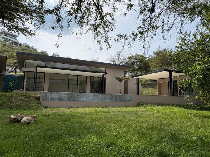 Casa de 4 alcobas en venta en Municipal, Yumbo, 730 m² · foto 19 de 21
