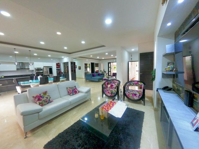Casa de 4 alcobas en venta en Menzuly, Piedecuesta, 462 m² · foto 11 de 24