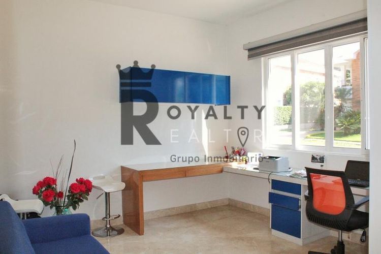 Casa de 4 alcobas en venta en Menzuly, Piedecuesta, 462 m² · foto 18 de 24
