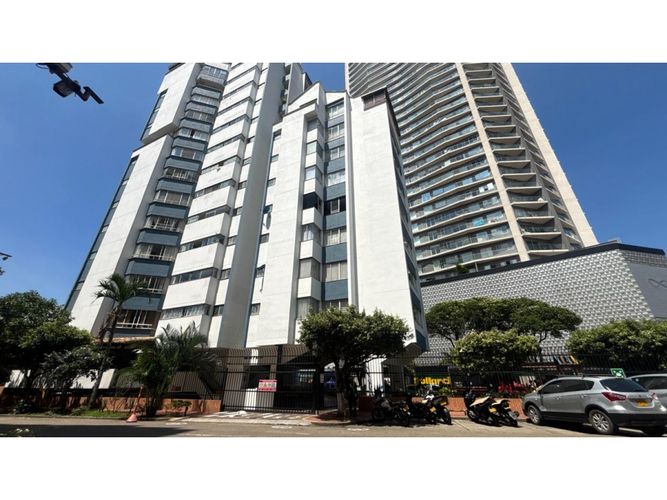 Apartamento en venta en Nuevo Sotomayor, Bucaramanga · foto 2 de 21