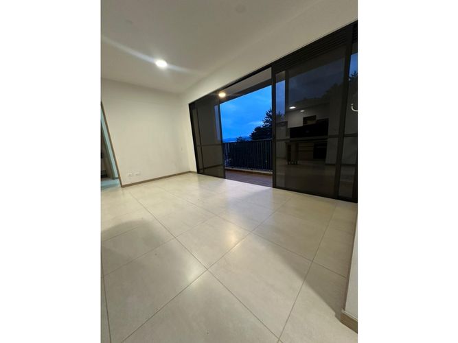 Apartamento de 3 alcobas en arriendo en Barro Blanco, Rionegro, 68 m² · foto 2 de 20