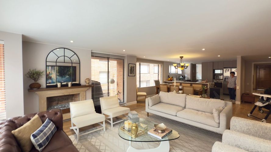 Apartamento de 3 alcobas en venta en Chico, Bogotá, 183 m² · foto 2 de 20