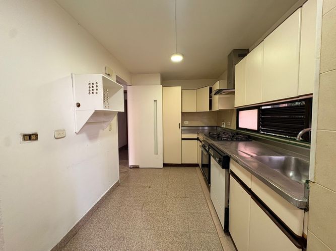 Apartamento de 3 alcobas en venta en El Poblado, Medellín, 116 m² · foto 6 de 14