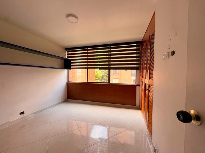 Apartamento de 3 alcobas en venta en El Poblado, Medellín, 116 m² · foto 13 de 14
