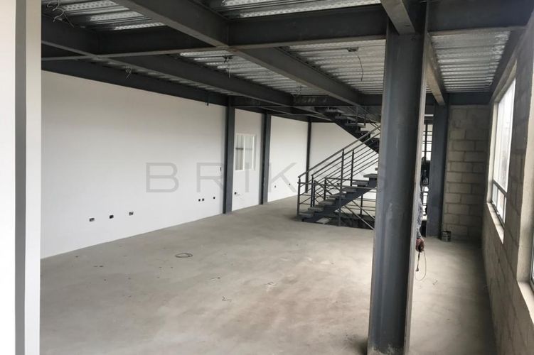 Bodega en venta en San Jose De Los Nogales, Chía, 615 m² · foto 8 de 10