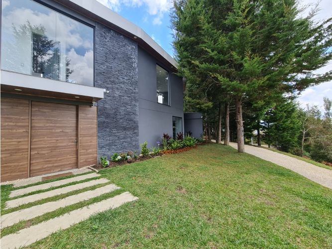 Casa de 4 alcobas en venta en El Porvenir, Rionegro, 300 m² · foto 6 de 13
