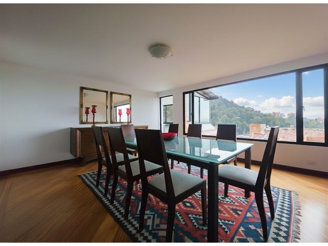 Apartamento de 4 alcobas en venta en Bosque De Pinos, Bogotá, 259 m² · foto 8 de 24