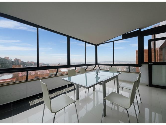 Apartamento de 4 alcobas en venta en Bosque De Pinos, Bogotá, 259 m² · foto 12 de 24