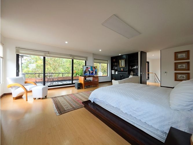 Apartamento de 4 alcobas en venta en Bosque De Pinos, Bogotá, 259 m² · foto 14 de 24