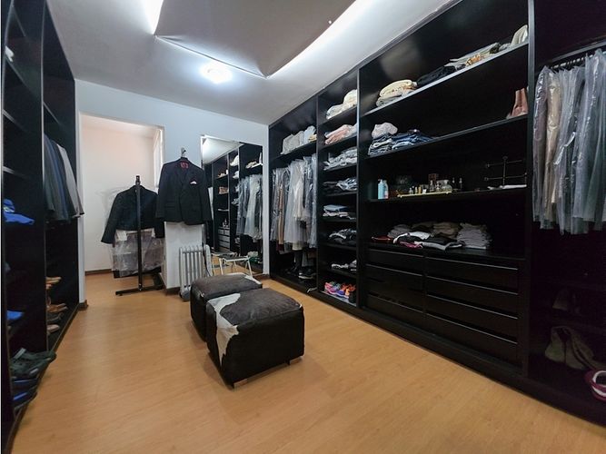 Apartamento de 4 alcobas en venta en Bosque De Pinos, Bogotá, 259 m² · foto 20 de 24
