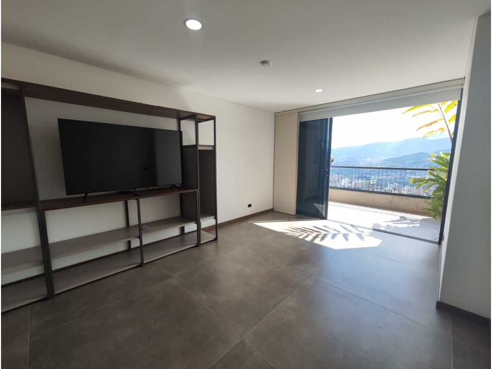 Apartaestudio for sale in El Poblado, Medellín 2