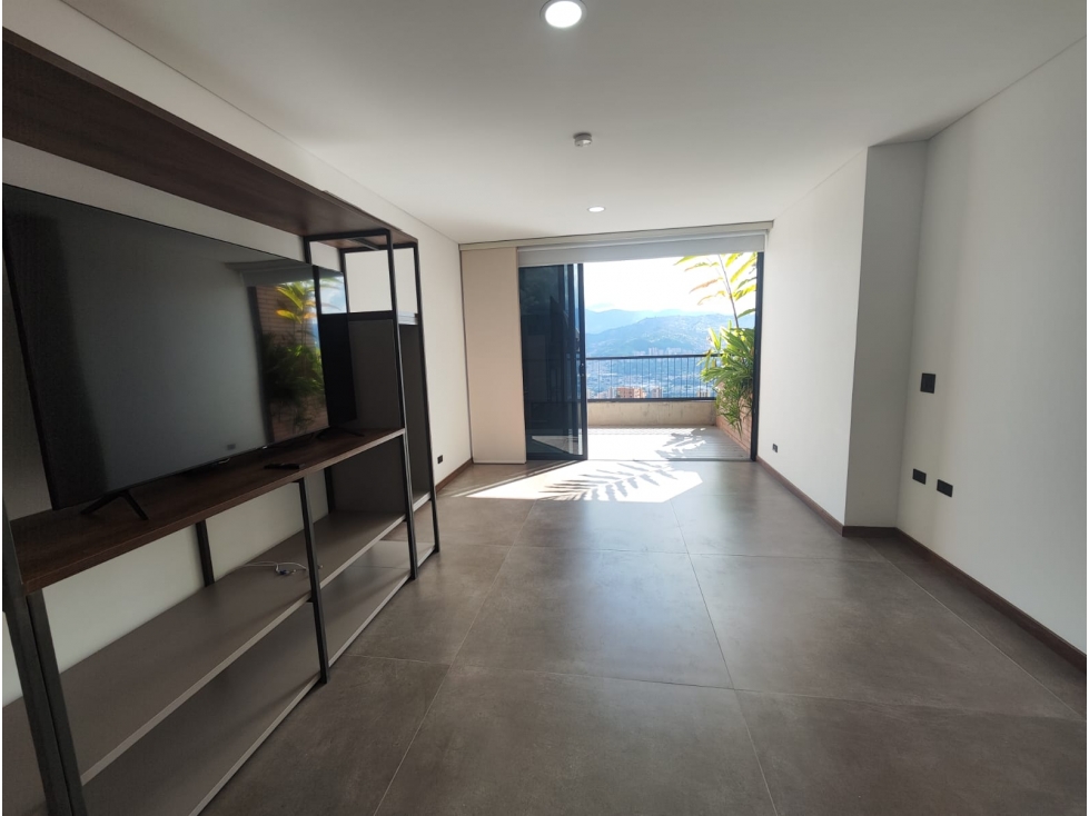 Apartaestudio for sale in El Poblado, Medellín 3
