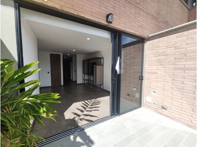Apartaestudio en venta en El Poblado, Medellín, 47 m² · foto 11 de 18